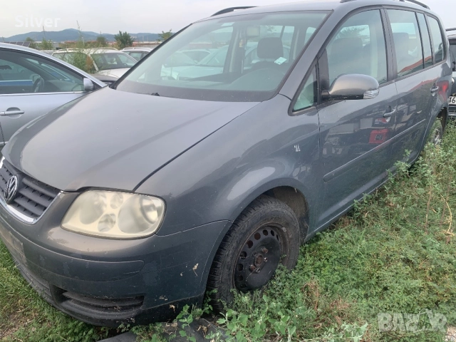 Vw touran на части, снимка 2 - Автомобили и джипове - 52796990