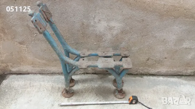 масивни чигунени крака от пейка , снимка 2 - Антикварни и старинни предмети - 49762061