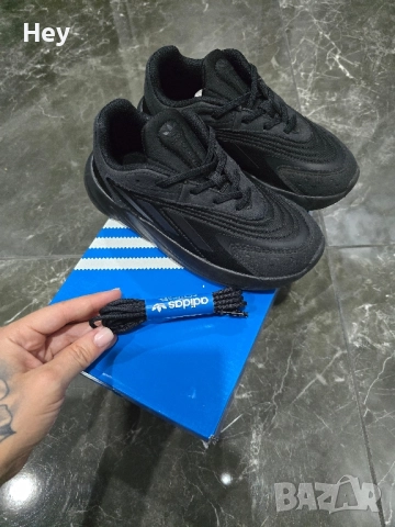 Оригинални маратонки Adidas, снимка 4 - Детски маратонки - 51749373