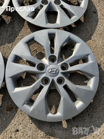 4 броя оригинални тасове за Hyundai I30 15, снимка 2 - Аксесоари и консумативи - 52077524