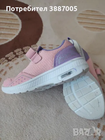 Светещи маратонки , снимка 5 - Детски маратонки - 49972957