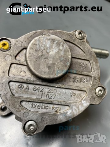 Вакуум помпа за Мерцедес Mercedes W164 , A6422300165, снимка 2 - Части - 40159998