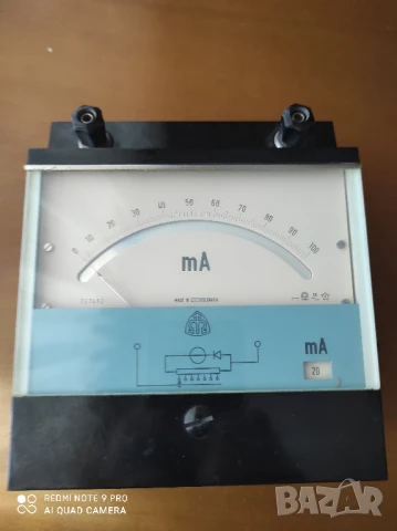 стар голям стрелков милиамперметър произведен в Чехсловакия 1975г.=23лв