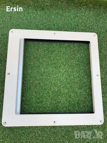 Чисто новa щора за люк REMiS  цена 110.00 лева (имам още бройки), снимка 1