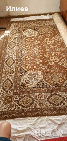 Килим персийски