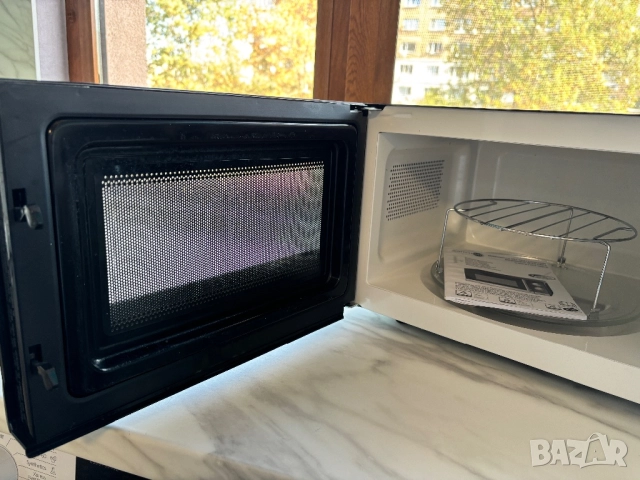 Микровълнова фурна SwitchOn 1000w, снимка 2 - Микровълнови - 51491136