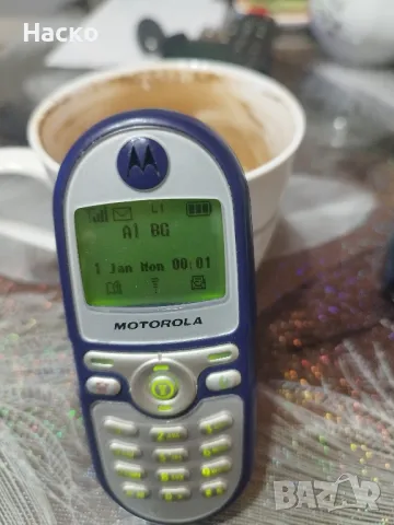 Моторола C200 работи в отлично състояние с батерия 30 лева 