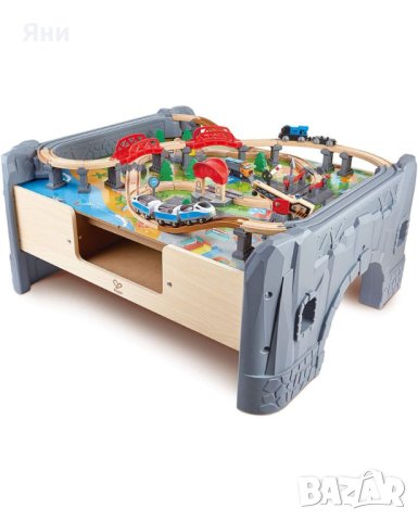 Hape -Дървена маса с ЖП комплект , снимка 1 - Мебели за детската стая - 40746647