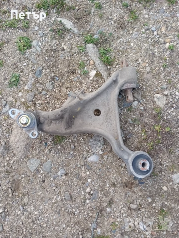 Преден ляв носач volvo S60 850 S70 V70 66200120