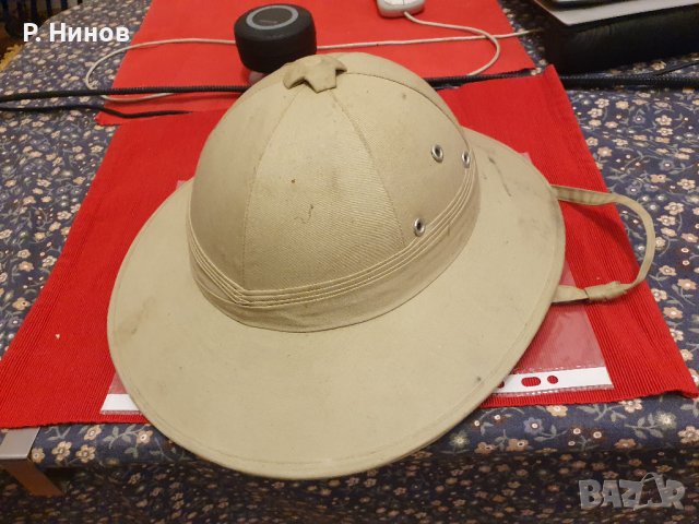 pith helmet  шлем от сагово дърво  колониална шапка с термоизолация ,оригинална от 70те години, снимка 2 - Антикварни и старинни предмети - 41938185