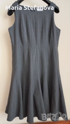 Сива разкроена рокля Calvin Klein , снимка 2 - Рокли - 35977365