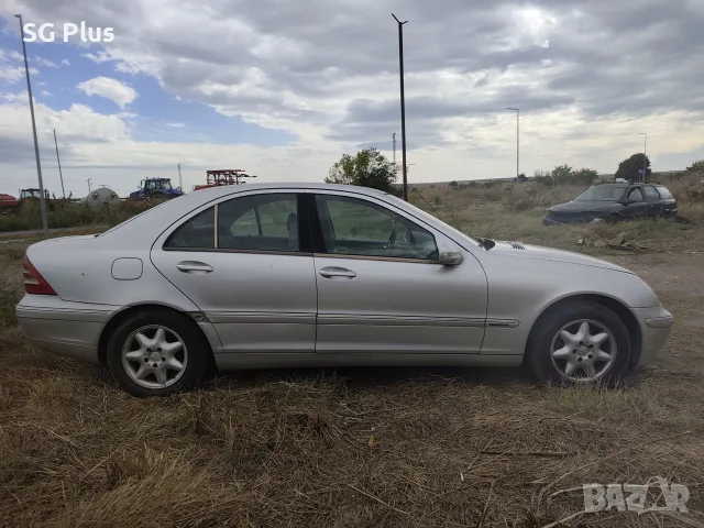 Mercedes W203 2001г на Части, снимка 5 - Автомобили и джипове - 56321113