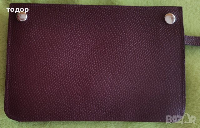 Перфекна Мъжка Кожена Чантичка Чисто НОВА, снимка 4 - Чанти - 40308960