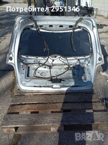 Заден капак Mercedes ML W164, снимка 2 - Части - 52256179