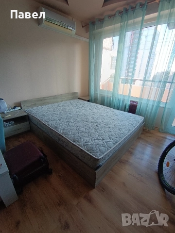 спалня 160/200 с нощни шкафчета