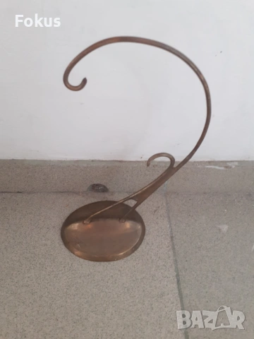 Страхотна бронзова стойка за часовник или бижу
