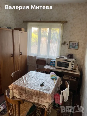 КЪЩА С ГОЛЯМ ДВОР В ЦЕНТЪРА НА С. МАЛОМИРОВО, ОБЩ. ЕЛХОВО – 30 000 €, снимка 9 - Къщи - 56172440