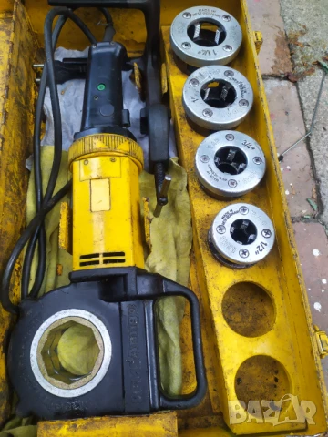 Винторезка - електрическа резбонарезна машина Rems Amigo, снимка 3 - Други машини и части - 51040219