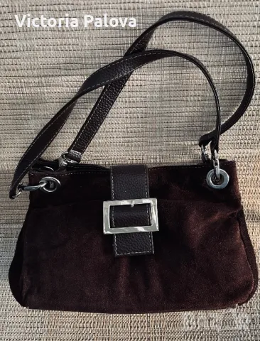 Велурена чанта с две дръжки цвят шоколад, снимка 3 - Чанти - 50180914