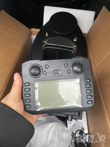 Лодка за захранка Flytec V030 GPS катамаран, снимка 6 - Екипировка - 53439557