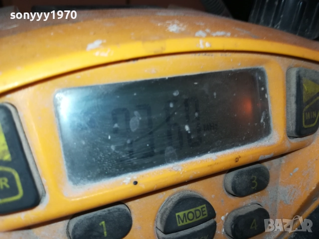 СТРОИТЕЛНО РАДИО DEWALT-220В 2209251133, снимка 8 - Радиокасетофони, транзистори - 51793030