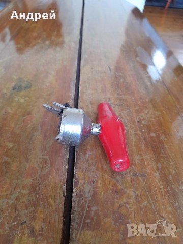 Стара отварачка за консерви Torpados #3