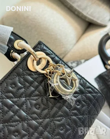 Christian Dior Дамска чанта, кожа, снимка 2 - Чанти - 56377856