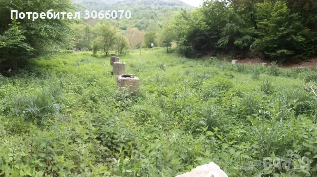 Продавам имот до река