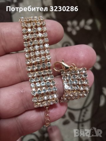 Нова гривна с камъни 