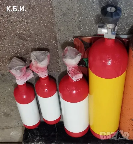 Продавам - 2 броя малки метални бутилки от СССР - 1,2 L - 1,68 кг tara - 200 BAR - работно налягане , снимка 4 - Въздушно оръжие - 55973551
