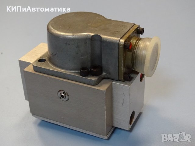 Сервоклапан MOOG DO77-142 servo valves, снимка 5 - Резервни части за машини - 41729017