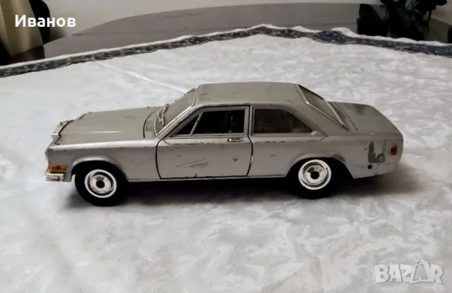 Rolls Royce Camargue 