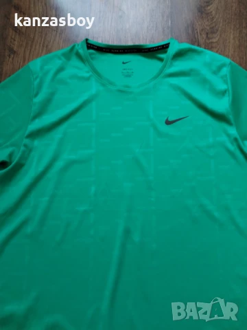 Nike Dri-Fit UV Protection Running Training - страхотна мъжка тениска КАТО НОВА XЛ , снимка 4 - Тениски - 50886324
