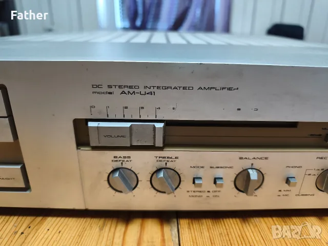 Стерео усилвател AKAI AM-U41, снимка 2 - Ресийвъри, усилватели, смесителни пултове - 55740831