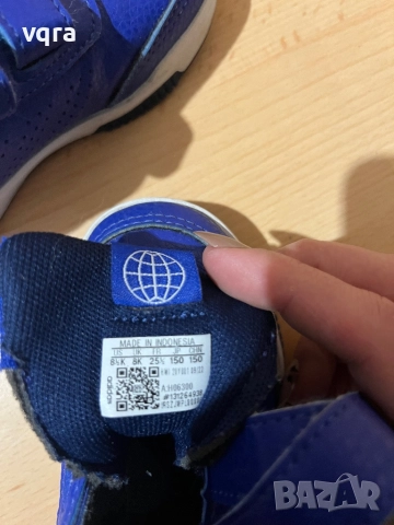 Детски маратонки Adidas, снимка 3 - Детски маратонки - 52636209