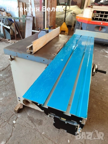 циркуляр за масив с чисто нова карета 1600мм.мотор 4 kw.без подрезвач, снимка 2 - Други машини и части - 53516700