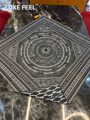 Дамски Шалове - Коприна ⚜️ Hermes , снимка 2 - Шалове - 53021551