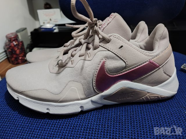 маратонки Nike Legend Essentilal 2 Platinum