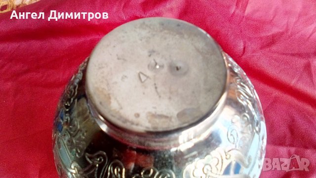 Красива метална ваза , снимка 4 - Антикварни и старинни предмети - 41970343