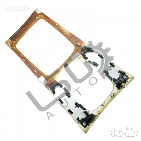 Лайсна около скоростен лост Mercedes-Benz C-CLASS 203 (W/S/CL) 2000-2007 MB070322N-157, снимка 2 - Части - 36123710