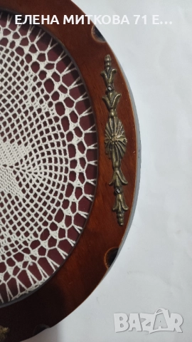 Дървен поднос с остъклено дъно и дантела, снимка 3 - Антикварни и старинни предмети - 52542418