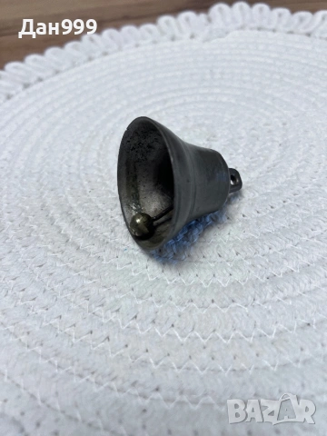 Старинна бронзова камбанка , снимка 4 - Антикварни и старинни предмети - 53351229