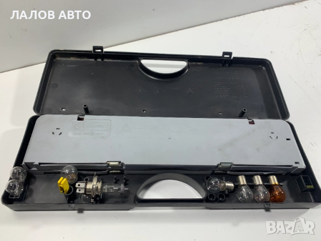 Авариен комплект триъгълник Ленд Ровър Фрилендър Avarien komplekt triugulnik Lend Rover Freelander I, снимка 3 - Части - 51605598