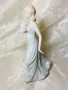 порцеланова статуетка , снимка 4