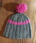 Ръчно плетена шапка, снимка 1 - Шапки, шалове и ръкавици - 38614746