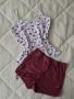 Дамски летен комплект за вкъщи – топ на цветя + бордо къси панталонки, снимка 1