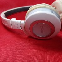 слушалки AKG, снимка 2 - Слушалки и портативни колонки - 42094740