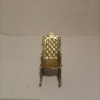 Винтаж бронзов метален Windsor Викториански  и миниатюрен декор за люлеещ се стол, снимка 1 - Колекции - 44424165