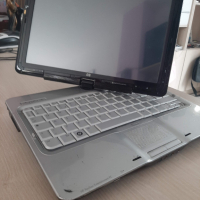 Лаптоп с тъчскрийн HP