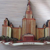 Автентичен дървен 3D магнит от Москва, Русия-серия-, снимка 1 - Колекции - 39248162